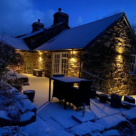 Garth Engan Private Self Contained B&B With Garden Area Ланбедър Екстериор снимка